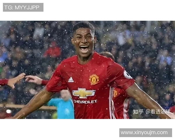 足球明星意外摔坏孩子手机引发热议网友纷纷评论事件背后故事